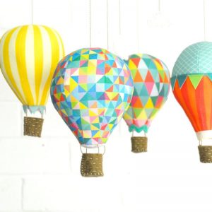 Cara membuat lukisan dari kain perca.