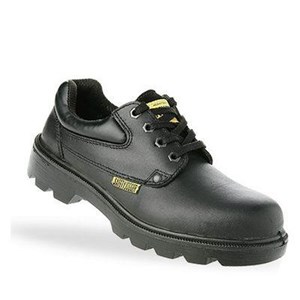 Sepatu safety
