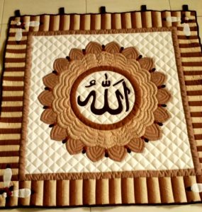 cara membuat kaligrafi dari kain perca