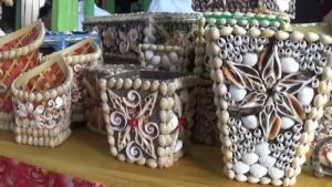 Kerajinan dari Kulit Kerang