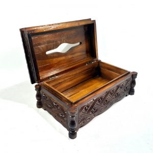 Kerajinan dari Kayu Bekas