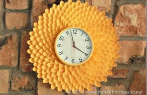 Kerajinan dari Sendok Plastik