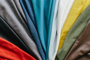 bahan kaos terbaik untuk olahraga